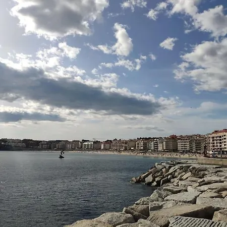 Apartment Precioso Piso+garaje Zona Sanxenxo Grove Portovono